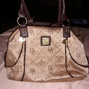D&B purse